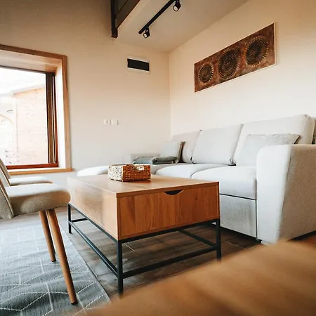 캠프장 еко къщи марциганица